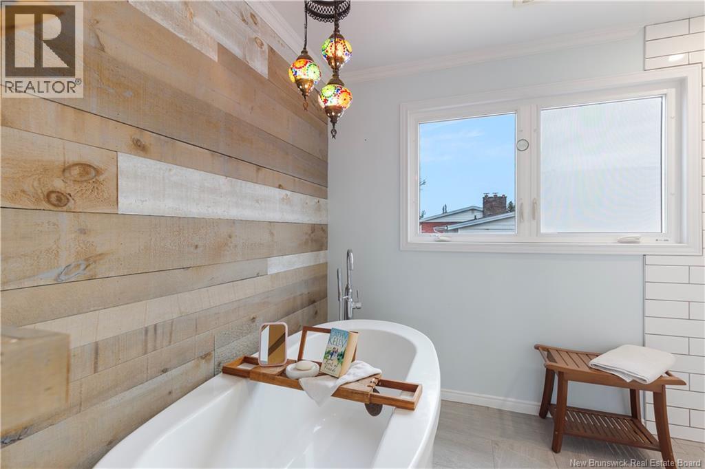 27 Montclair Avenue, Moncton, New Brunswick  E1E 1T7 - Photo 13 - NB130341