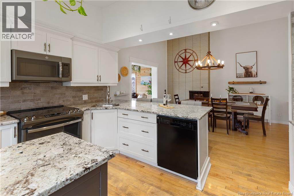 27 Montclair Avenue, Moncton, New Brunswick  E1E 1T7 - Photo 4 - NB130341