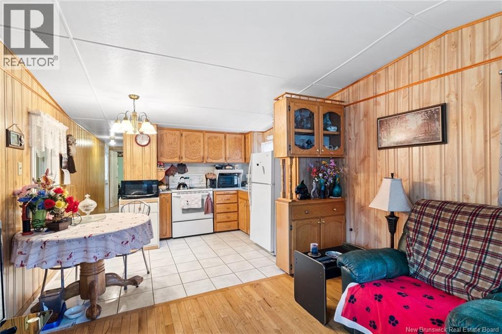 71 Chestnut Street, Minto, New Brunswick  E4B 3L4 - Photo 10 - NB130397