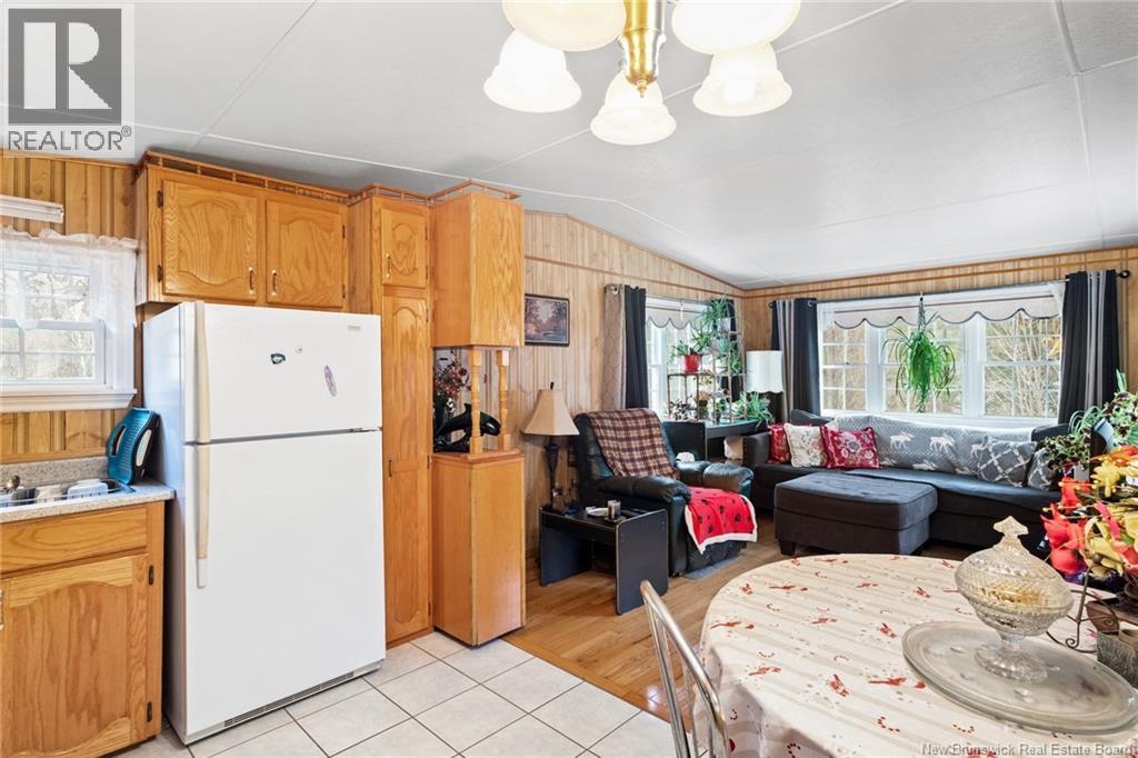 71 Chestnut Street, Minto, New Brunswick  E4B 3L4 - Photo 15 - NB130397