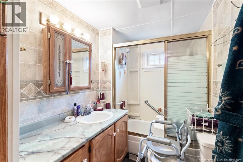 71 Chestnut Street, Minto, New Brunswick  E4B 3L4 - Photo 18 - NB130397