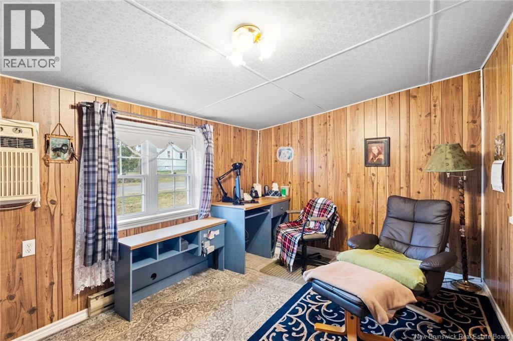 71 Chestnut Street, Minto, New Brunswick  E4B 3L4 - Photo 5 - NB130397