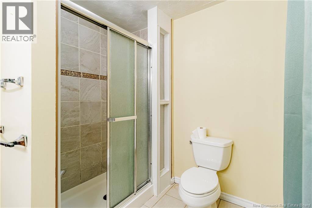 395 Kimble Drive, Fredericton, New Brunswick  E3B 6Y5 - Photo 29 - NB129719