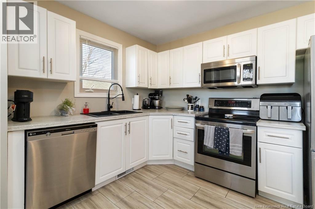 252 Whitepine Road, Riverview, New Brunswick  E1B 2X3 - Photo 19 - NB130222