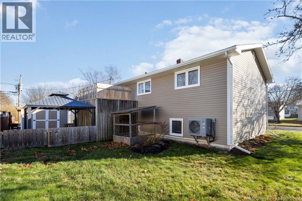 252 Whitepine Road, Riverview, New Brunswick  E1B 2X3 - Photo 6 - NB130222