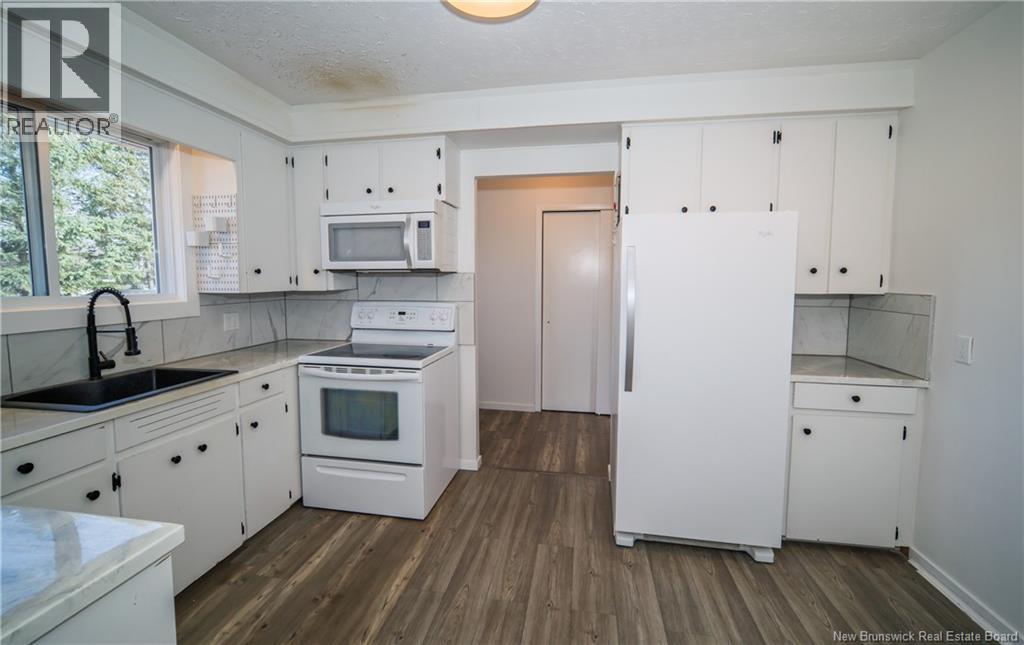 101 Sunset Drive, Fredericton, New Brunswick  E3A 1A2 - Photo 21 - NB130452