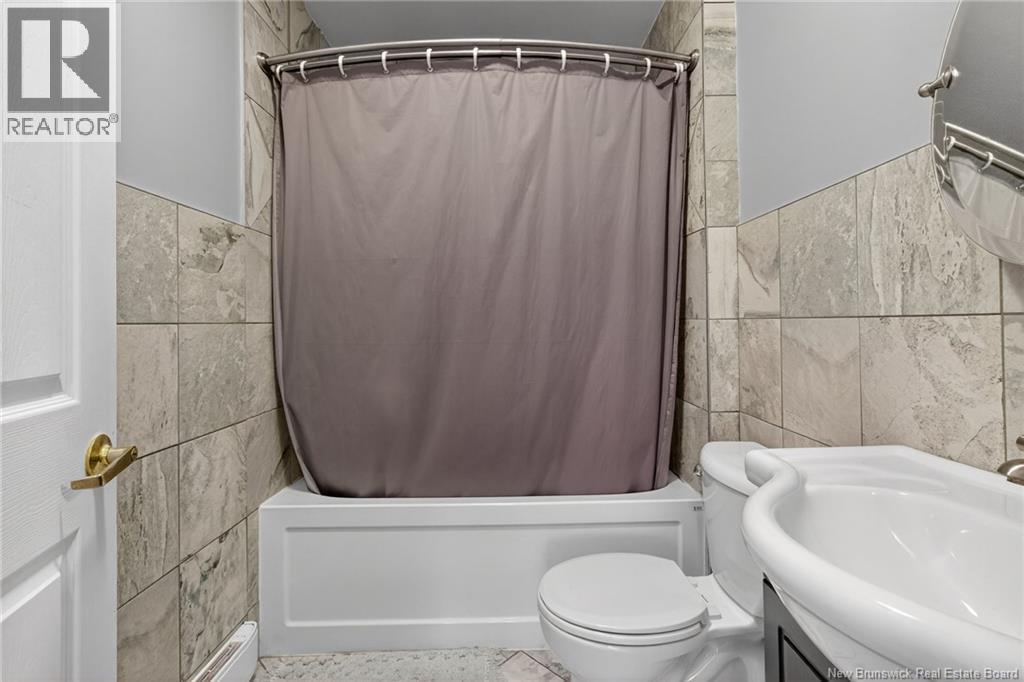 76 Leslie Street, Moncton, New Brunswick  E1C 6M5 - Photo 22 - NB130482