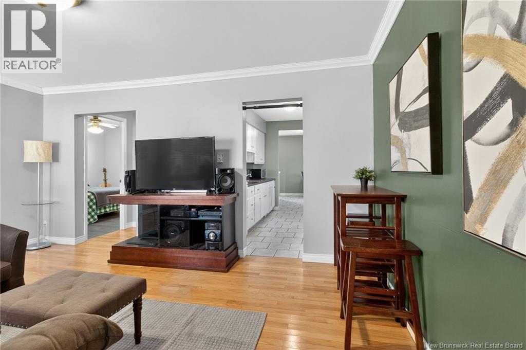 76 Leslie Street, Moncton, New Brunswick  E1C 6M5 - Photo 3 - NB130482