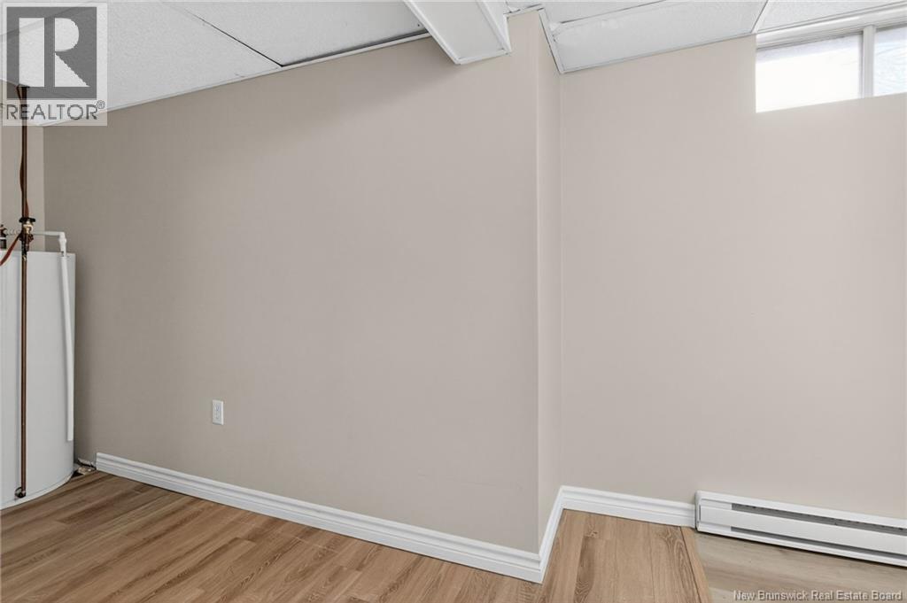 76 Leslie Street, Moncton, New Brunswick  E1C 6M5 - Photo 31 - NB130482