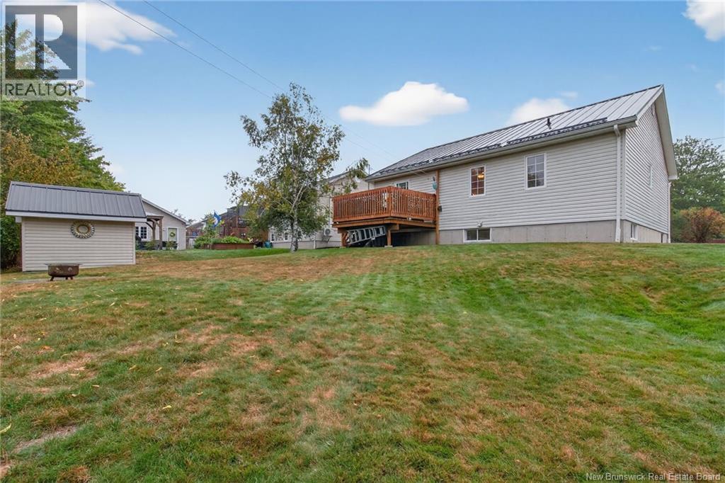 52 Frederic, Dieppe, New Brunswick  E1A 7H9 - Photo 8 - NB130504