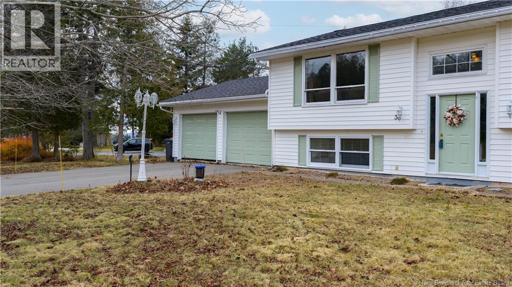 35 Peat Drive, Quispamsis, New Brunswick E2E 4R6 - Photo 4 - NB130435