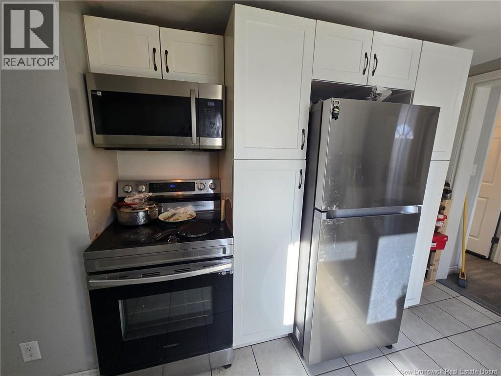 167 Elmwood Drive, Moncton, New Brunswick  E1A 1X2 - Photo 4 - NB130412