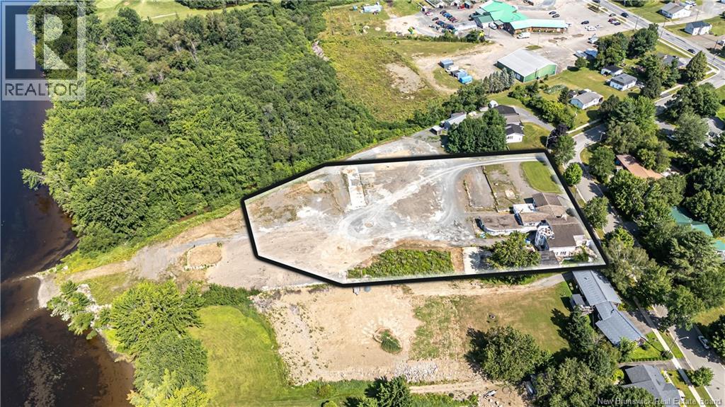 59-69 Ross Terrace, Fredericton, New Brunswick  W3A 8E5 - Photo 3 - NB130582