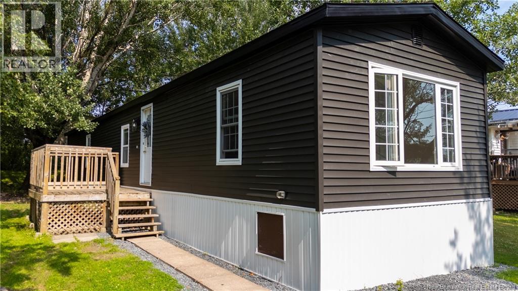 46 Hedgeview Drive, Fredericton, New Brunswick  E3B 6S2 - Photo 1 - NB130579