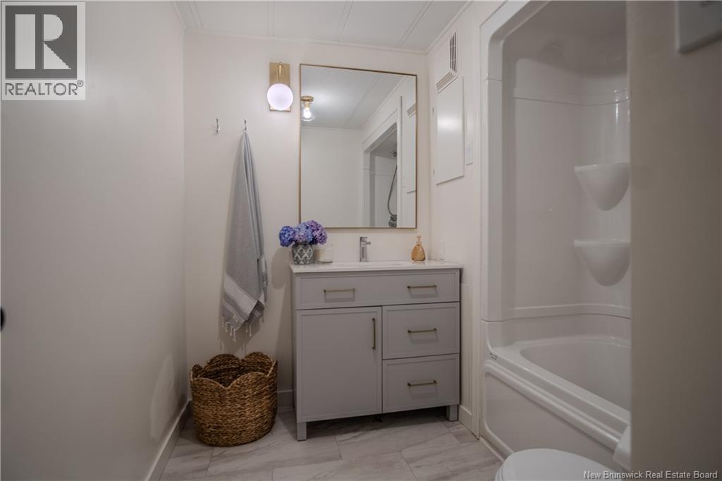 46 Hedgeview Drive, Fredericton, New Brunswick  E3B 6S2 - Photo 17 - NB130579