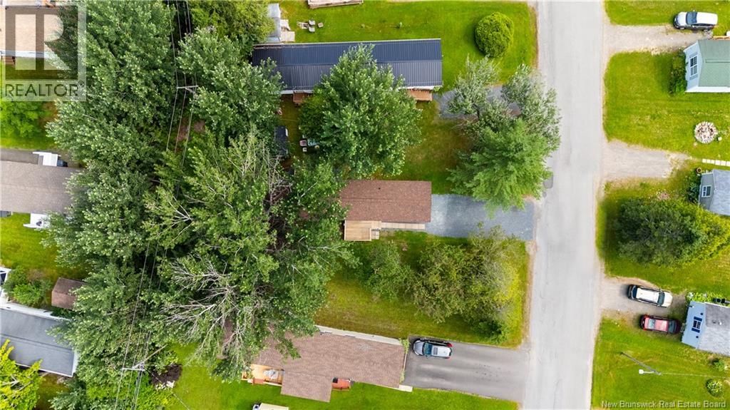 46 Hedgeview Drive, Fredericton, New Brunswick  E3B 6S2 - Photo 3 - NB130579