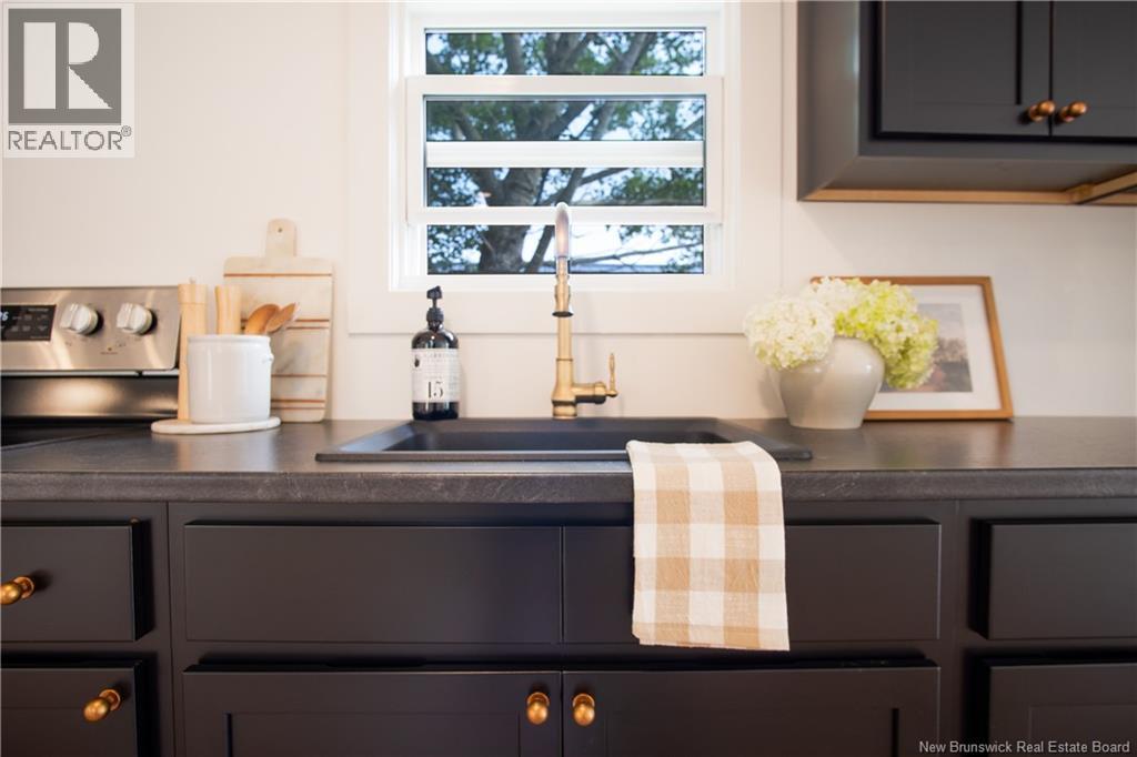 46 Hedgeview Drive, Fredericton, New Brunswick  E3B 6S2 - Photo 5 - NB130579