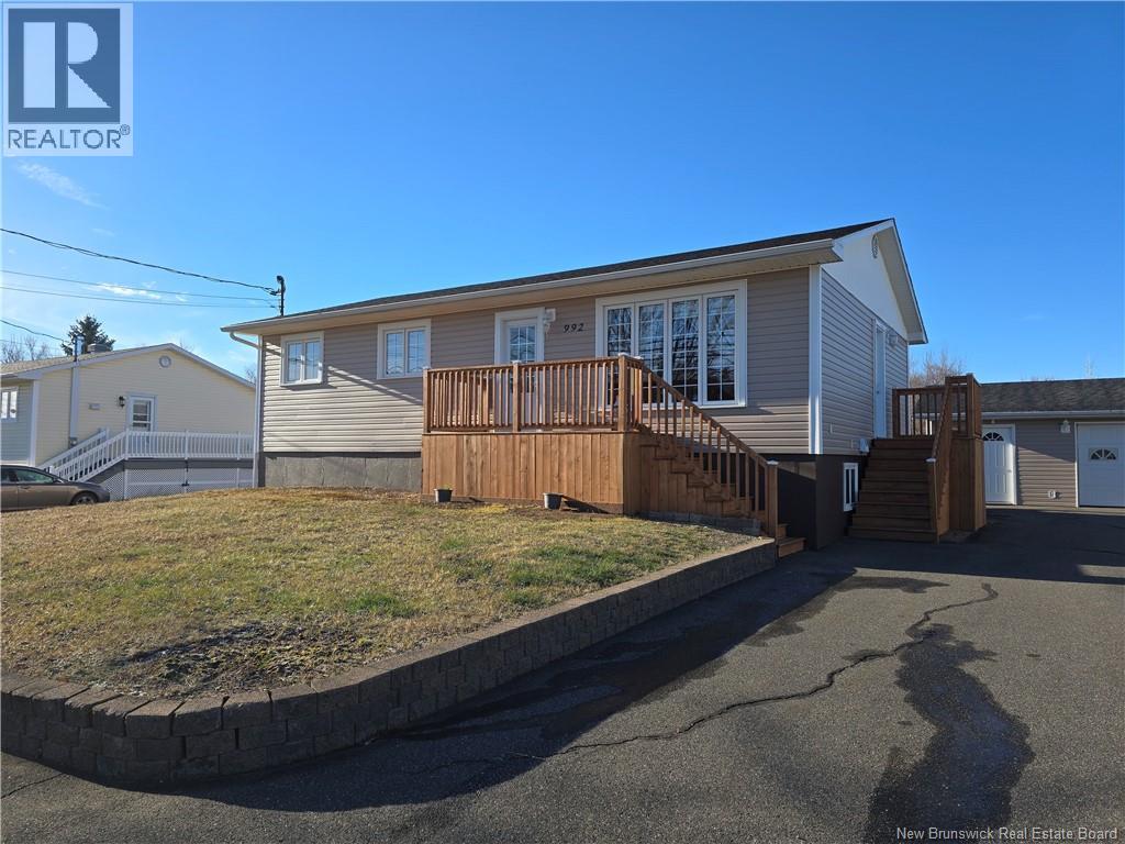 992 Principale, Beresford, New Brunswick  E8K 2H6 - Photo 1 - NB130540