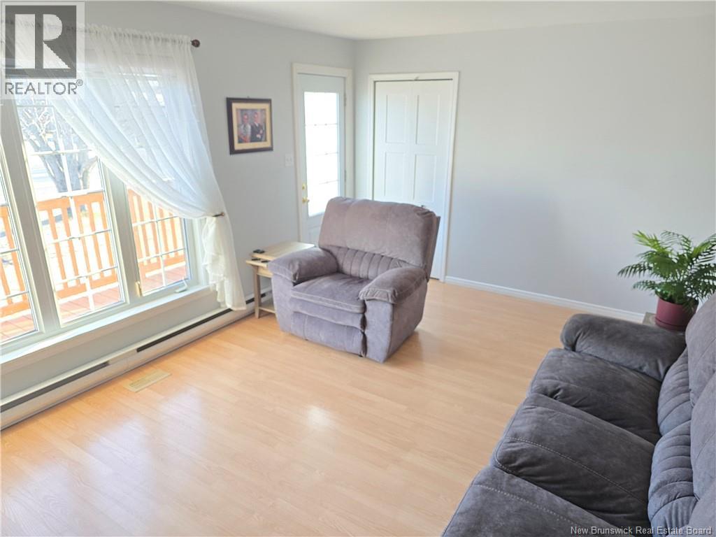 992 Principale, Beresford, New Brunswick  E8K 2H6 - Photo 10 - NB130540