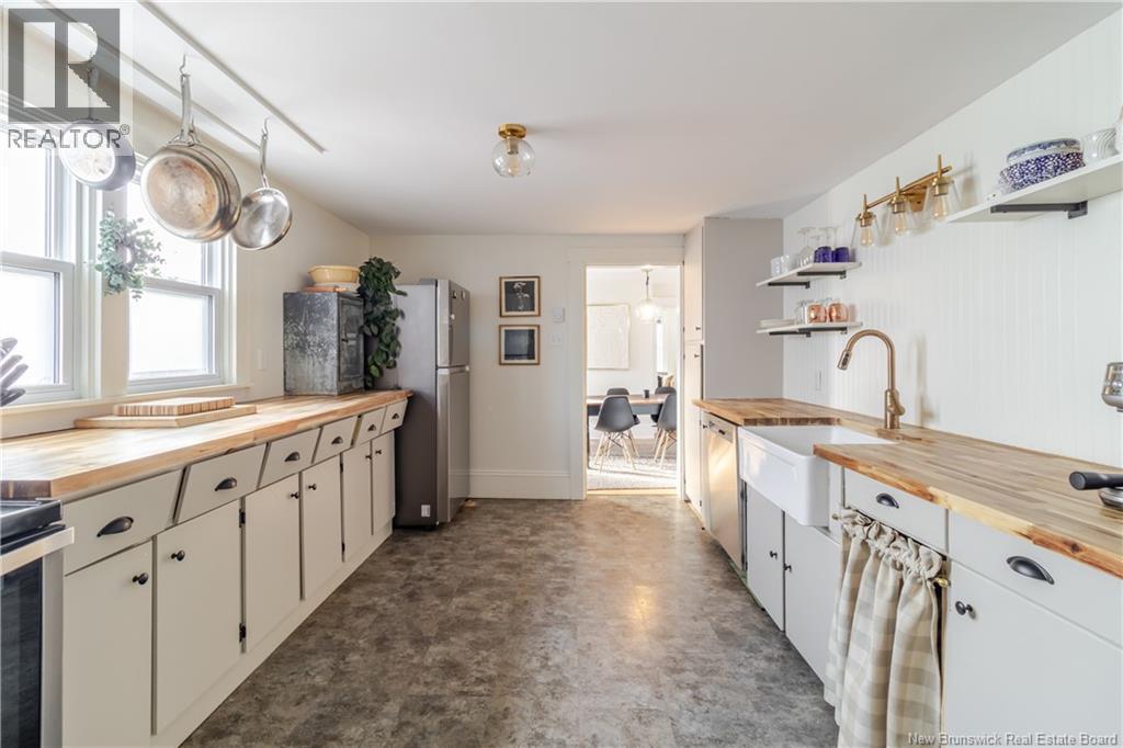 363 Charlotte Street, Fredericton, New Brunswick  E3B 1L6 - Photo 9 - NB130453