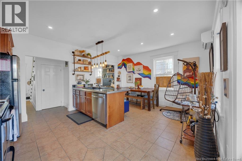 331 Lancaster Avenue, Saint John, New Brunswick E2M 2L3 - Photo 8 - NB130521