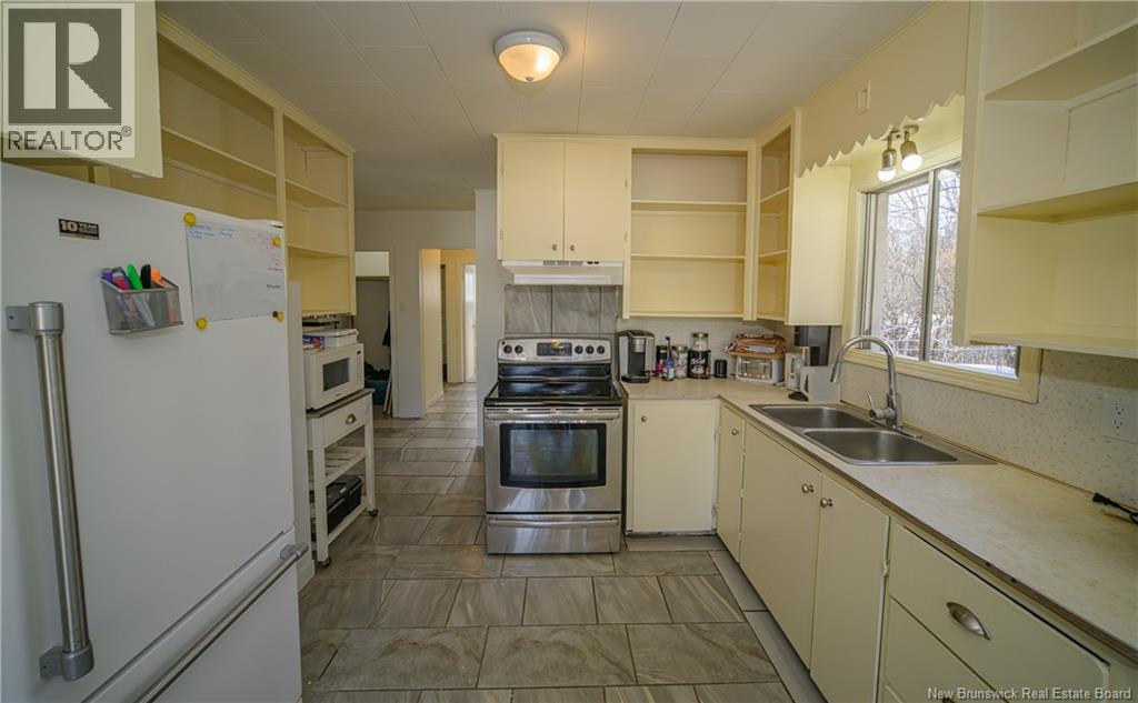199 Glasier Road, Fredericton, New Brunswick  E3B 8L1 - Photo 23 - NB130594