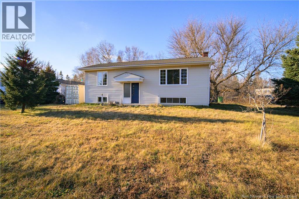 199 Glasier Road, Fredericton, New Brunswick  E3B 8L1 - Photo 4 - NB130594