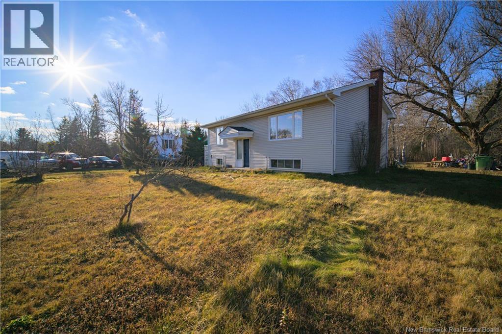 199 Glasier Road, Fredericton, New Brunswick  E3B 8L1 - Photo 6 - NB130594