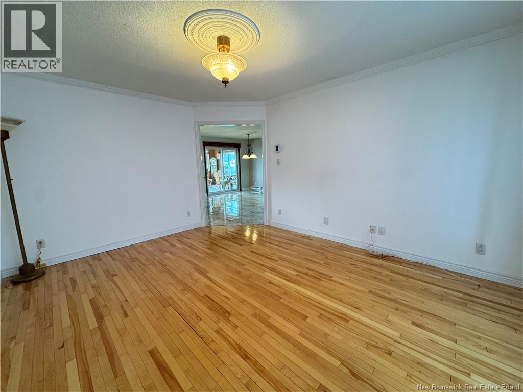 17 Rue Beauséjour, Saint-Quentin, New Brunswick  E8A 1B7 - Photo 8 - NB130617