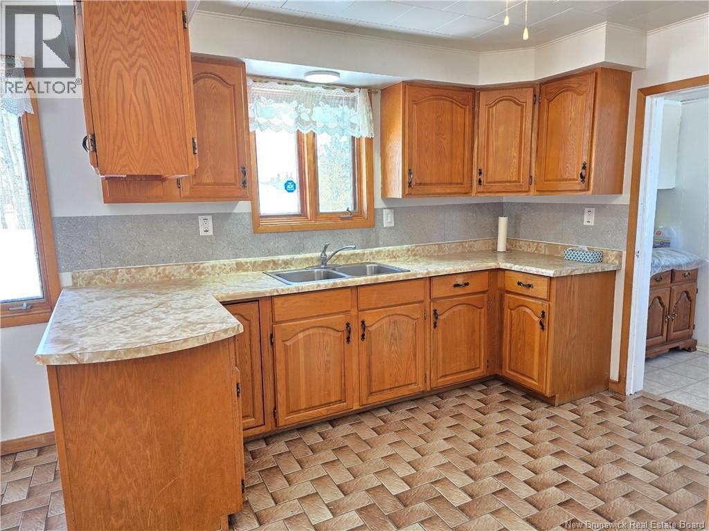 2382 Main Street, Belledune, New Brunswick  E8G 2M6 - Photo 9 - NB130616