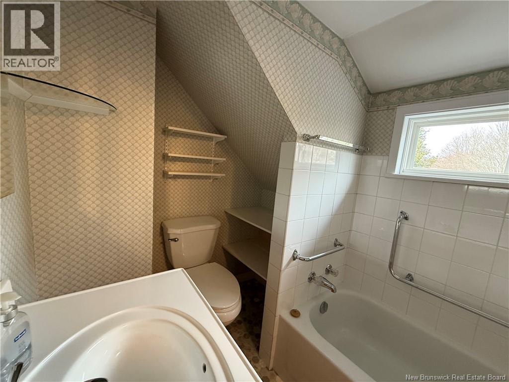 160 Elm Street, Woodstock, New Brunswick  E7M 1R9 - Photo 27 - NB130623
