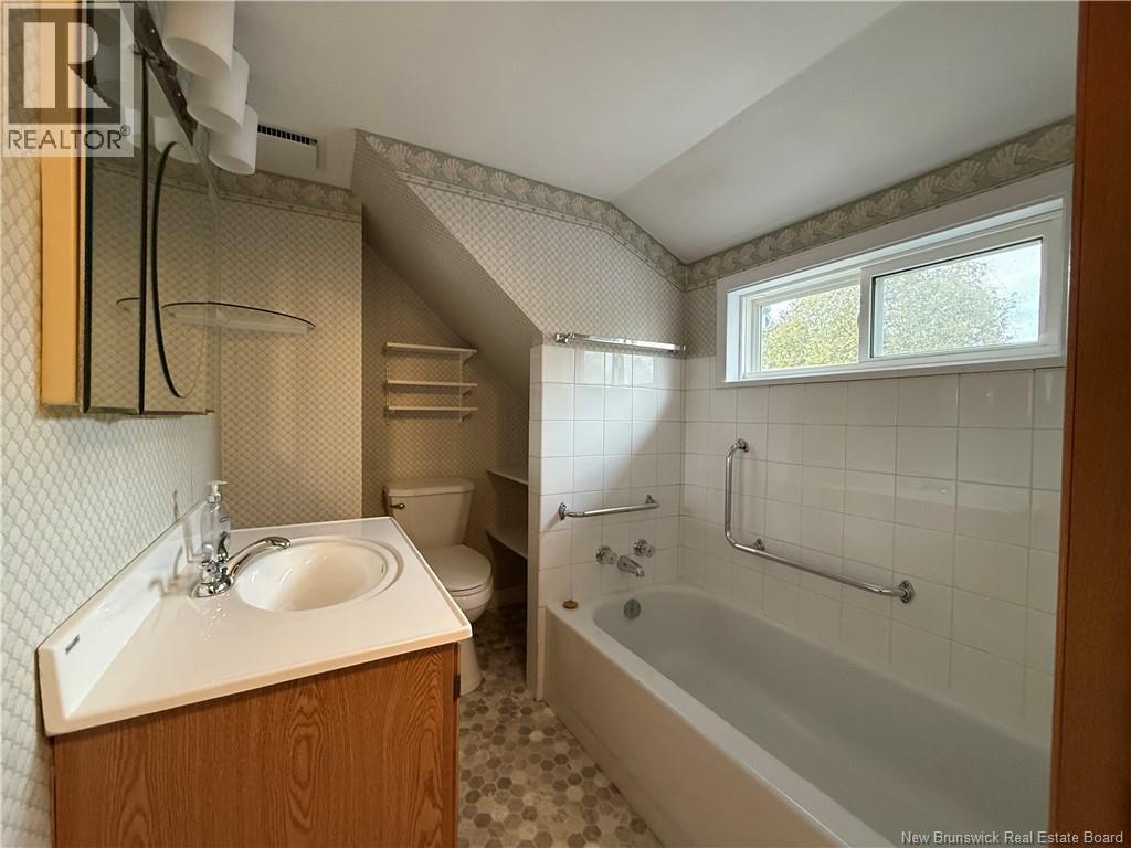 160 Elm Street, Woodstock, New Brunswick  E7M 1R9 - Photo 29 - NB130623