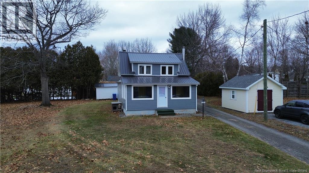 160 Elm Street, Woodstock, New Brunswick  E7M 1R9 - Photo 4 - NB130623