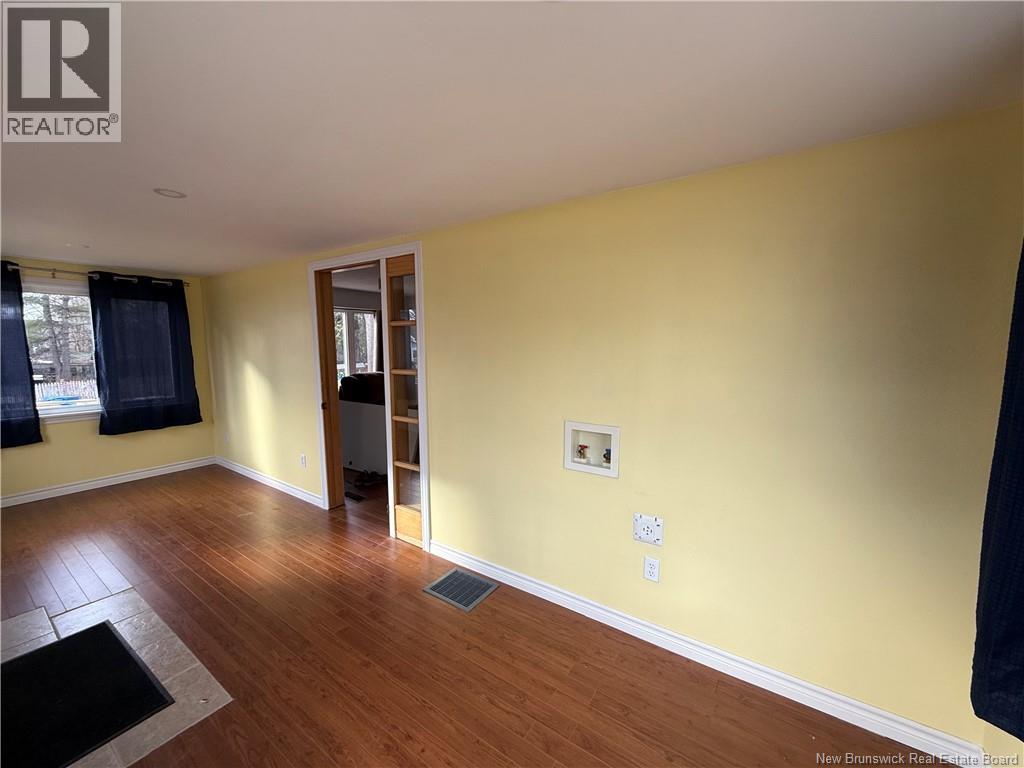 160 Elm Street, Woodstock, New Brunswick  E7M 1R9 - Photo 8 - NB130623