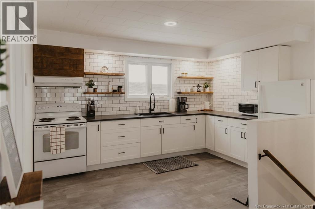 209 St Louis Street, Atholville, New Brunswick  E3N 4C2 - Photo 9 - NB130595