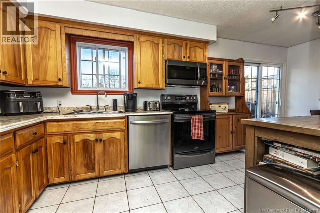 50 Lilac Crescent, Fredericton, New Brunswick  E3A 2G9 - Photo 11 - NB130227