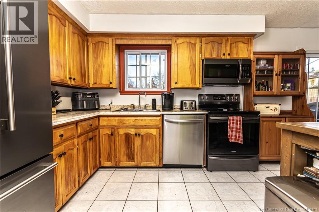 50 Lilac Crescent, Fredericton, New Brunswick  E3A 2G9 - Photo 9 - NB130227