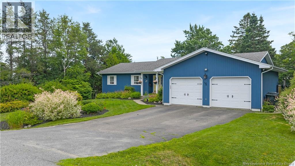 17 Maplecrest Drive, Rothesay, New Brunswick E2H 1K2 - Photo 2 - NB130519