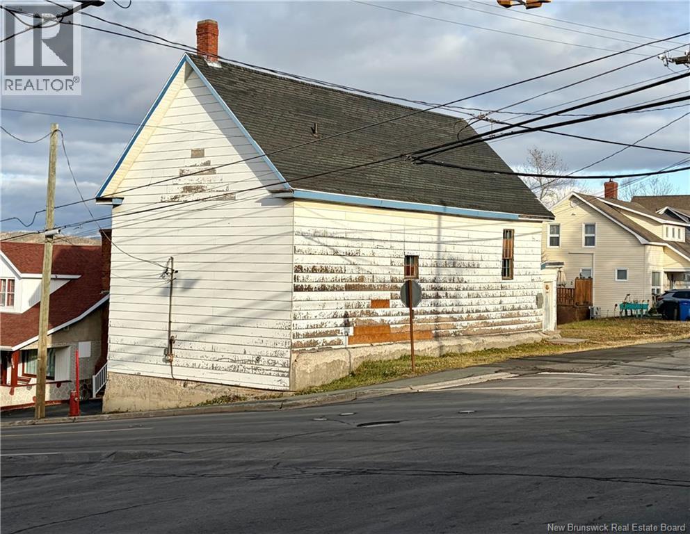 131 Renfrew, Dalhousie, New Brunswick E8C 2H8 - Photo 23 - NB130564
