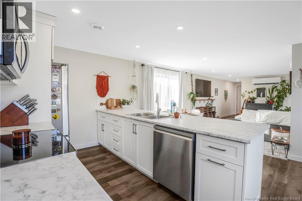 147 Hedgeview Drive, Fredericton, New Brunswick  E3B 6R9 - Photo 12 - NB130552