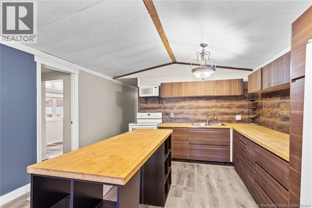 27 Hill Street, Lincoln, New Brunswick  E3B 6W2 - Photo 6 - NB130621