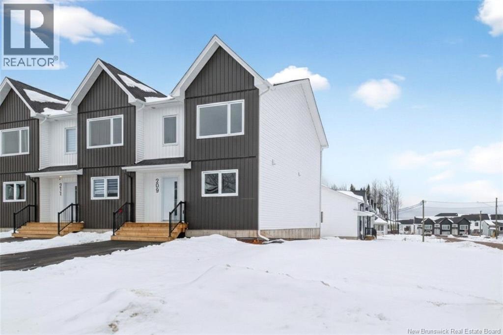 209 Donat Crescent, Dieppe, New Brunswick  E1A 7R4 - Photo 2 - NB130646