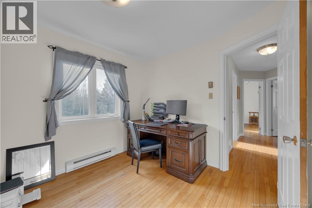 15 Valentine Boulevard, Saint John, New Brunswick  E2M 5G9 - Photo 19 - NB130264