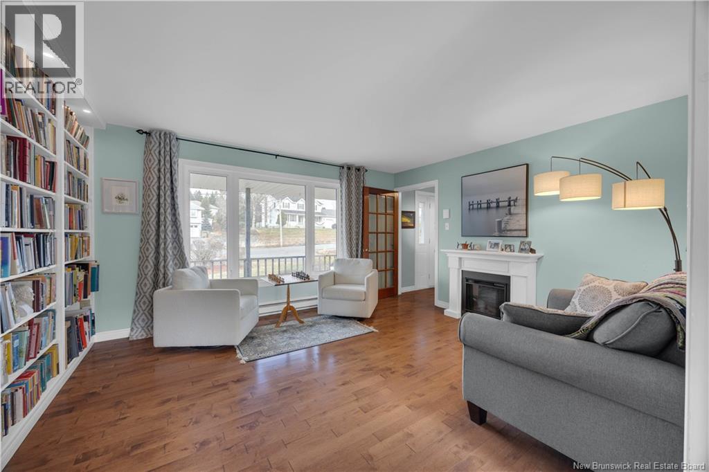 15 Valentine Boulevard, Saint John, New Brunswick  E2M 5G9 - Photo 5 - NB130264
