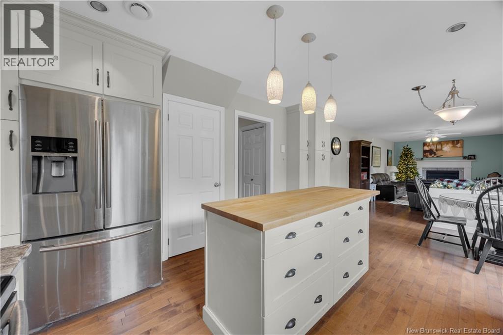 15 Valentine Boulevard, Saint John, New Brunswick  E2M 5G9 - Photo 9 - NB130264