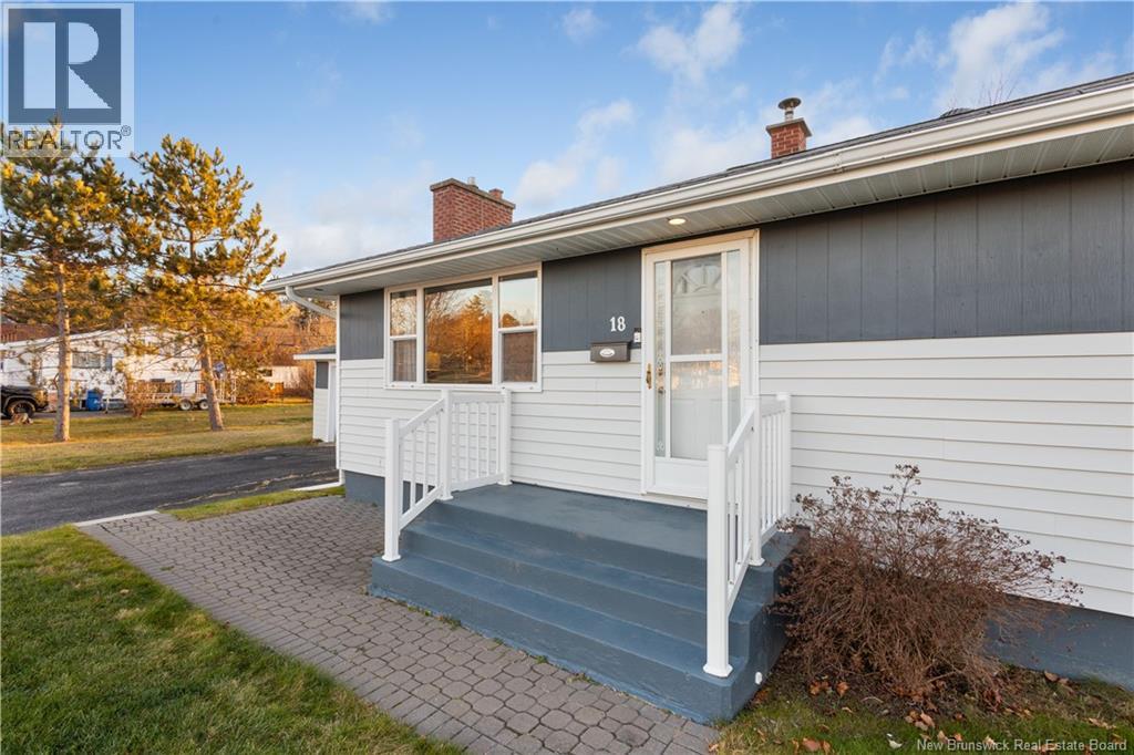 18 Park Drive, Miramichi, New Brunswick  E1N 2Y9 - Photo 2 - NB130619