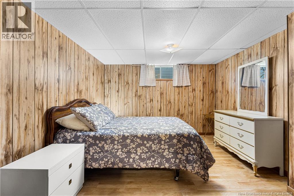 18 Park Drive, Miramichi, New Brunswick  E1N 2Y9 - Photo 23 - NB130619