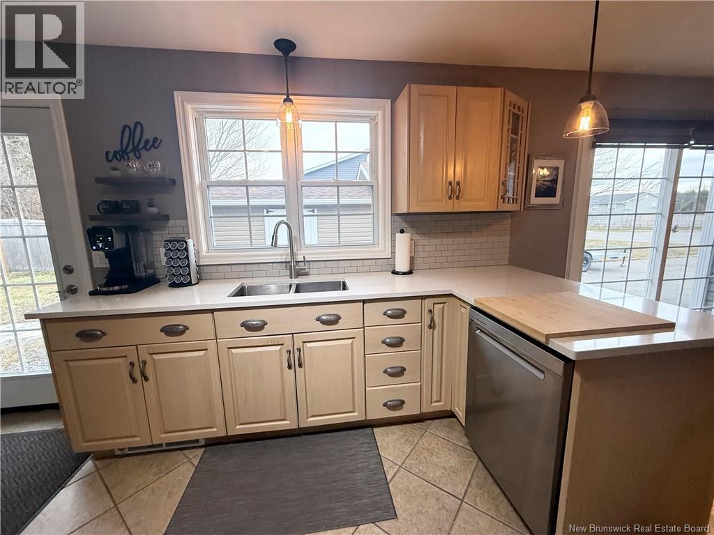 6 Sprucewood Drive, New Maryland, New Brunswick  E3C 1C7 - Photo 13 - NB130611