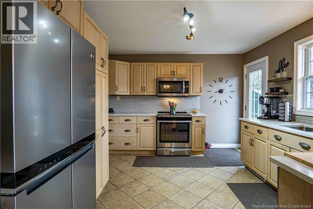 6 Sprucewood Drive, New Maryland, New Brunswick  E3C 1C7 - Photo 14 - NB130611