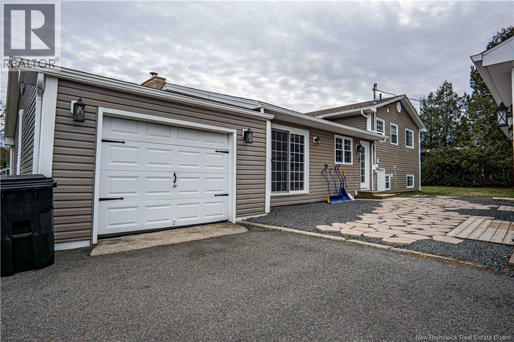 6 Sprucewood Drive, New Maryland, New Brunswick  E3C 1C7 - Photo 39 - NB130611